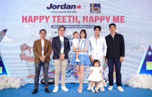 Jordan แบรนด์ยักษ์นอร์เวย์ จับมือ ล็อกซเล่ย์ เทรดดิ้ง ประกาศบุกตลาดในไทย สุขภาพช่องปากเด็กเต็มตัว เปิดตัว New Universe ในแคมเปญ “Happy Teeth, Happy Me” ชูจุดเด่นผู้เชี่ยวชาญด้าน Kids Oral Care ตั้งเป้ายอดขายปี 2569 เติบโตทะยาน 20%